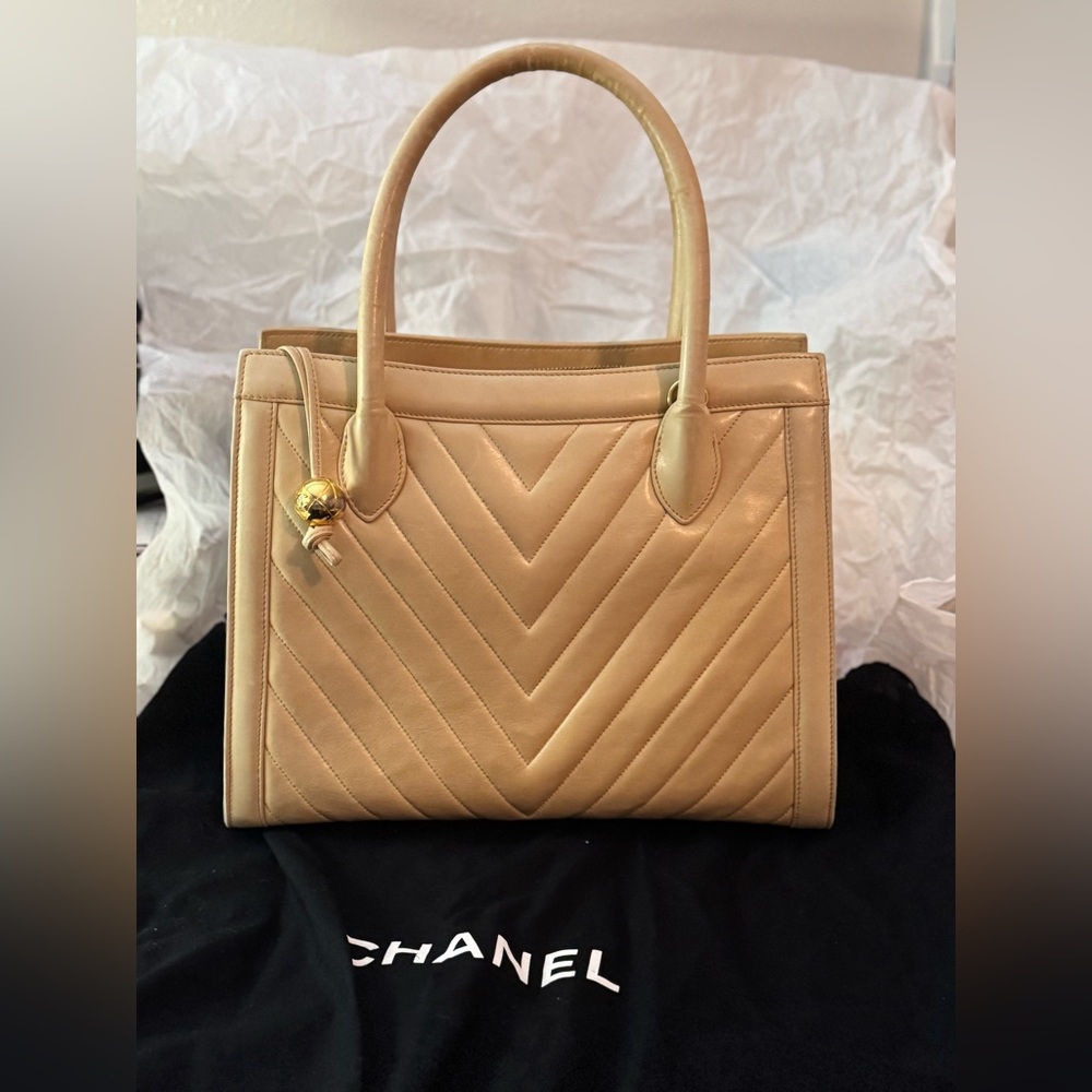 Rare Chanel V-Stitch 2-Way Handbag Chevron Quilted Tote
